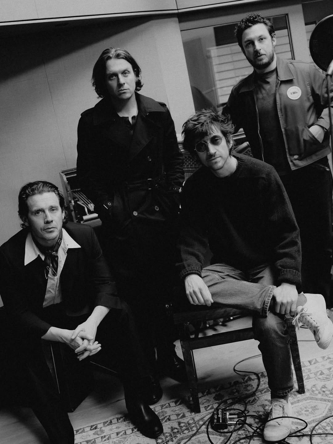 Arctic Monkeys lança “Opening Night”