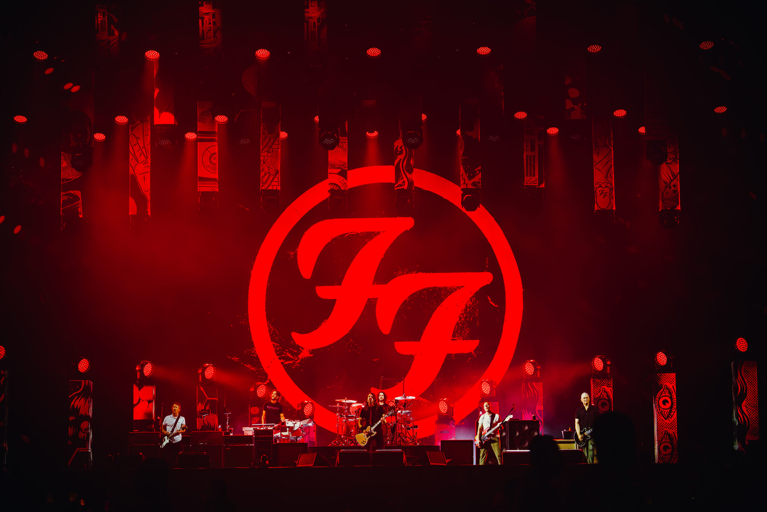 Foo Fighters faz show de quase duas horas e resgata raridades na abertura do Rock in Rio